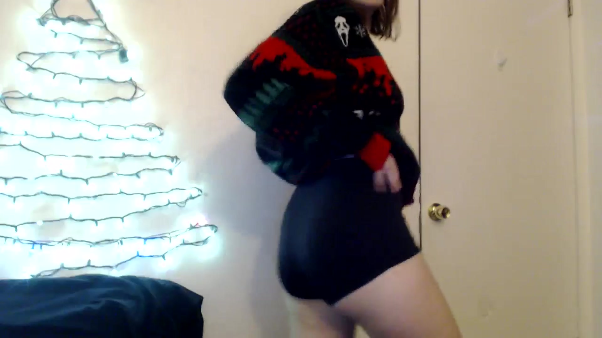 Gallery image thumbnail from HighMINNI_69's myfreecams stream on, 12/15/2024, 12:57 image 5 of 20