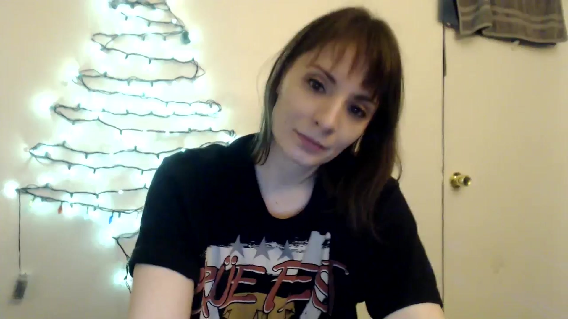 Gallery image thumbnail from HighMINNI_69's myfreecams stream on, 01/05/2025, 10:44 image 18 of 20