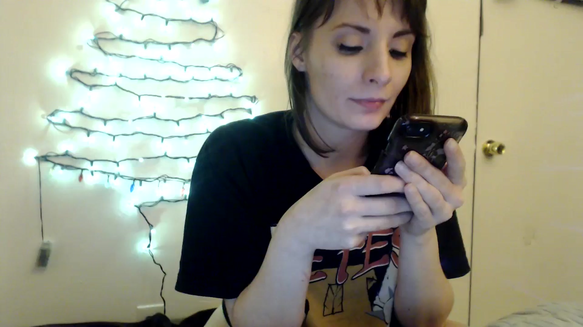 Gallery image thumbnail from HighMINNI_69's myfreecams stream on, 01/05/2025, 13:47 image 6 of 20