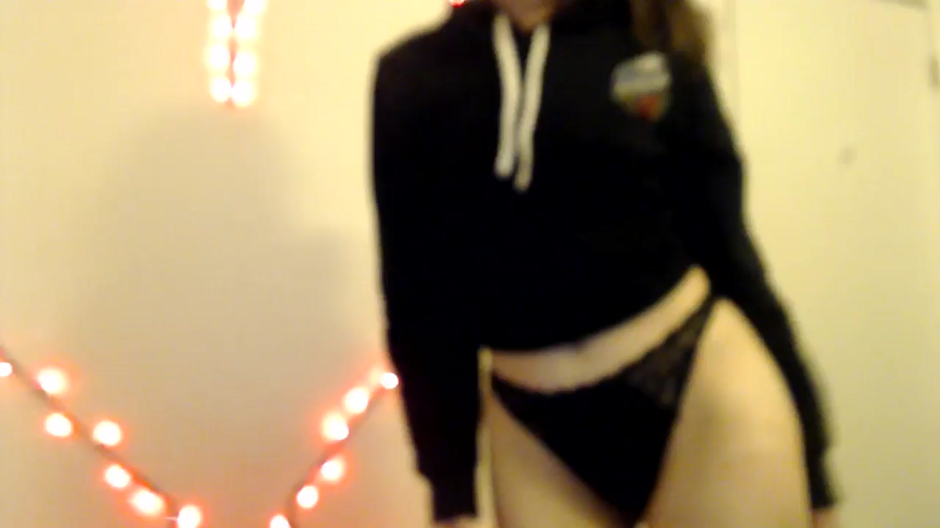 Gallery image thumbnail from HighMINNI_69's myfreecams stream on, 03/02/2025, 10:22 image 18 of 20