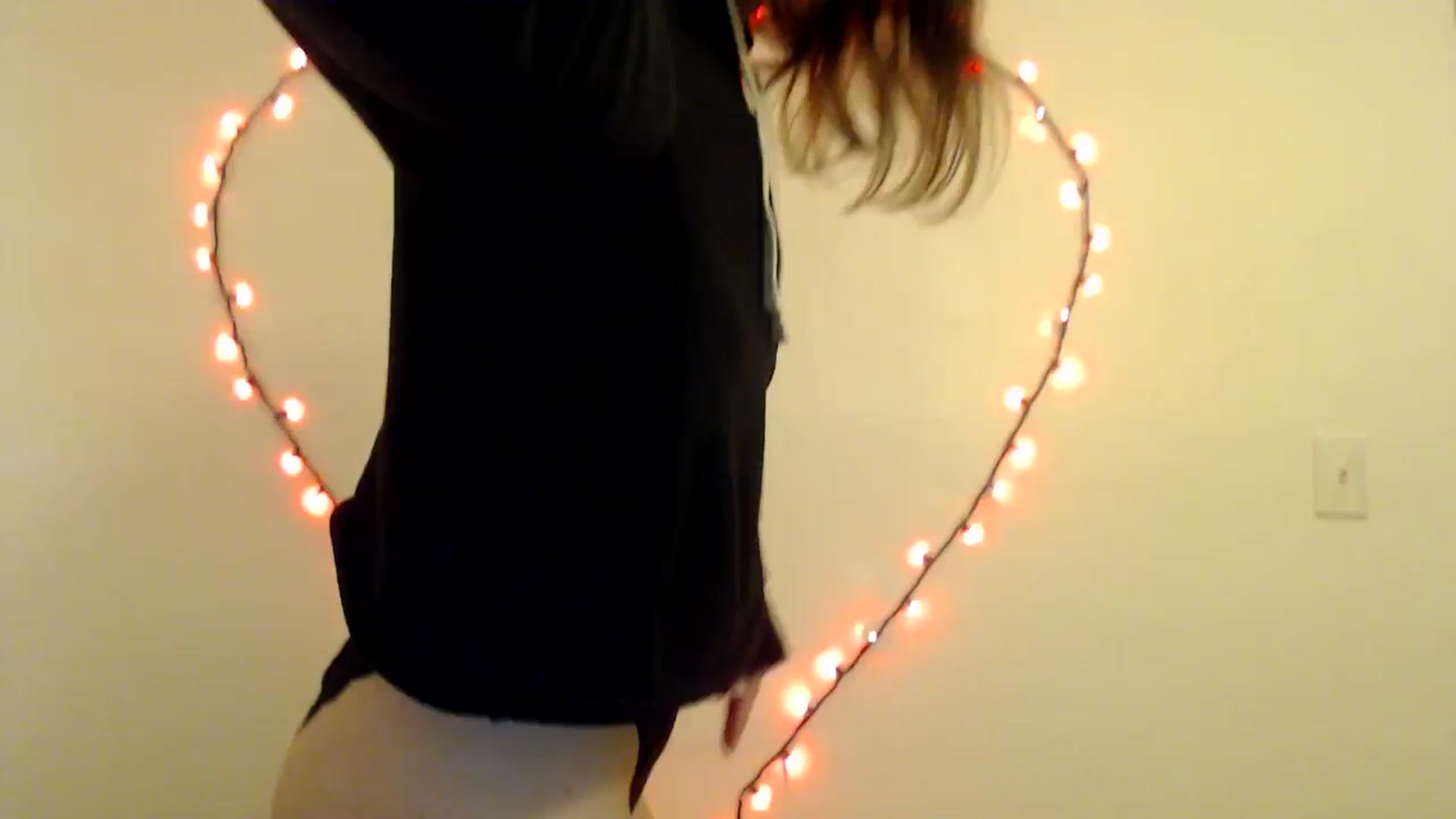 Gallery image thumbnail from HighMINNI_69's myfreecams stream on, 03/02/2025, 14:08 image 10 of 20