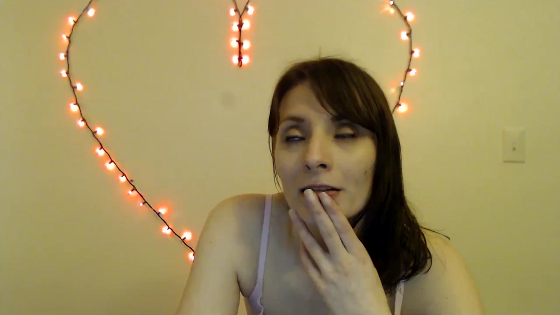 Gallery image thumbnail from HighMINNI_69's myfreecams stream on, 03/16/2025, 14:05 image 8 of 20
