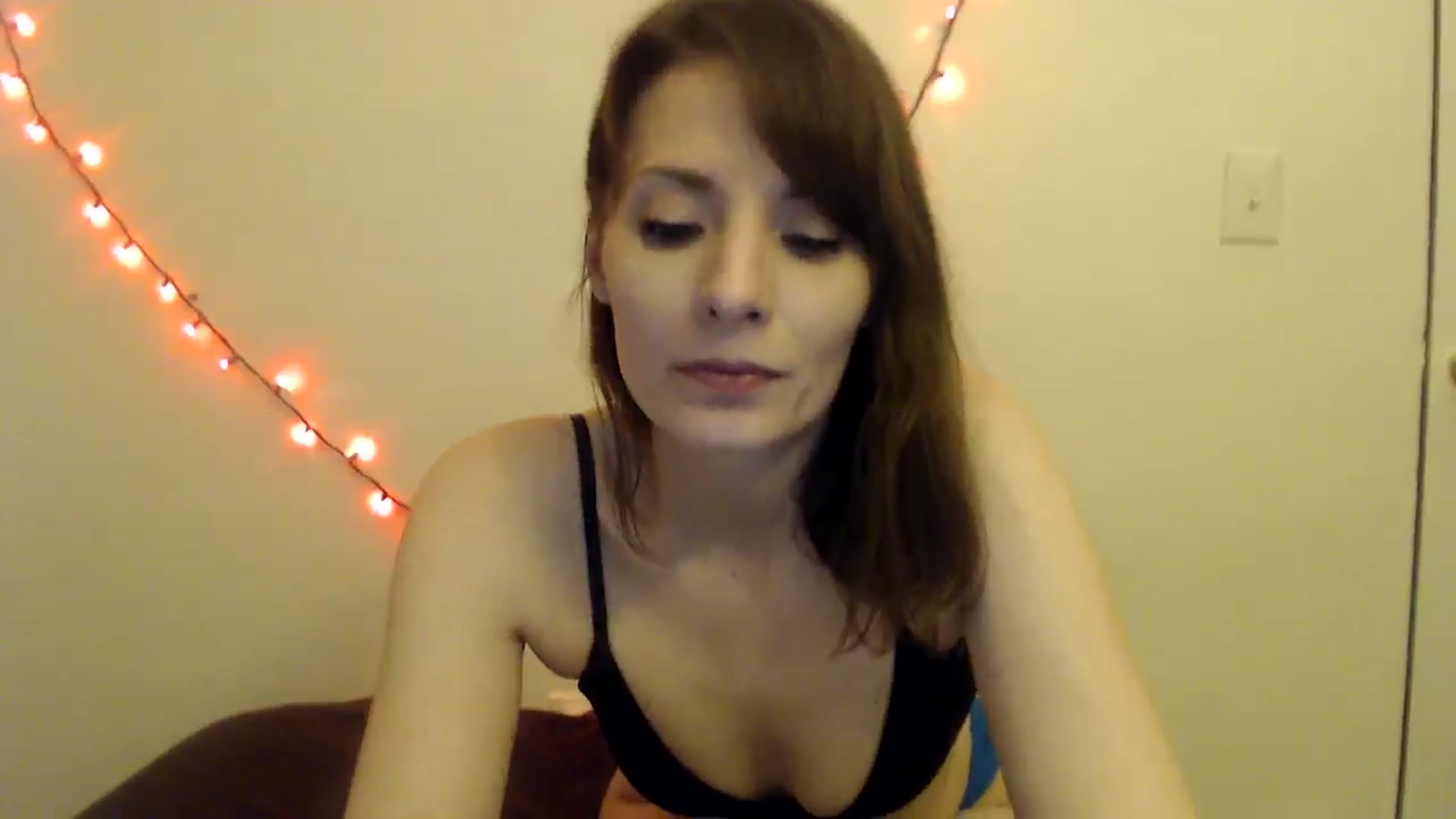 Gallery image thumbnail from HighMINNI_69's myfreecams stream on, 03/19/2025, 09:10 image 15 of 20