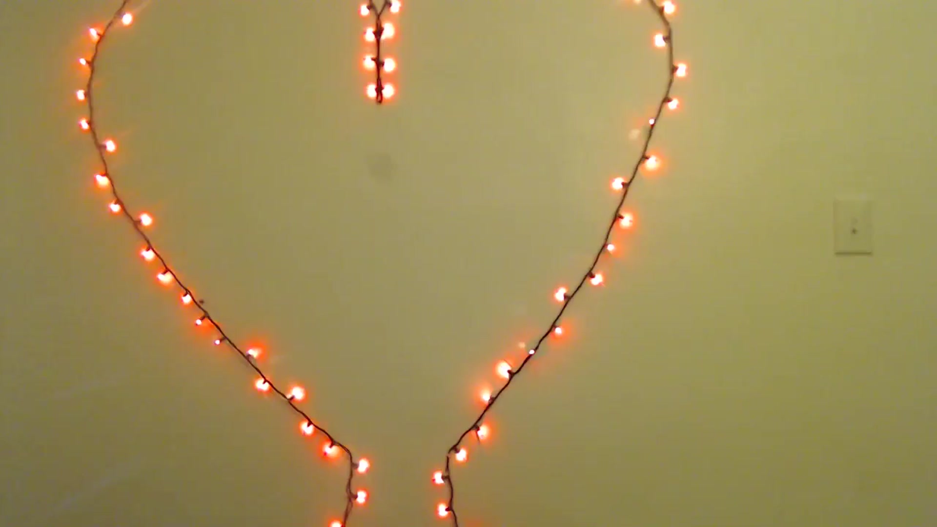 Gallery image thumbnail from HighMINNI_69's myfreecams stream on, 03/19/2025, 11:11 image 18 of 20