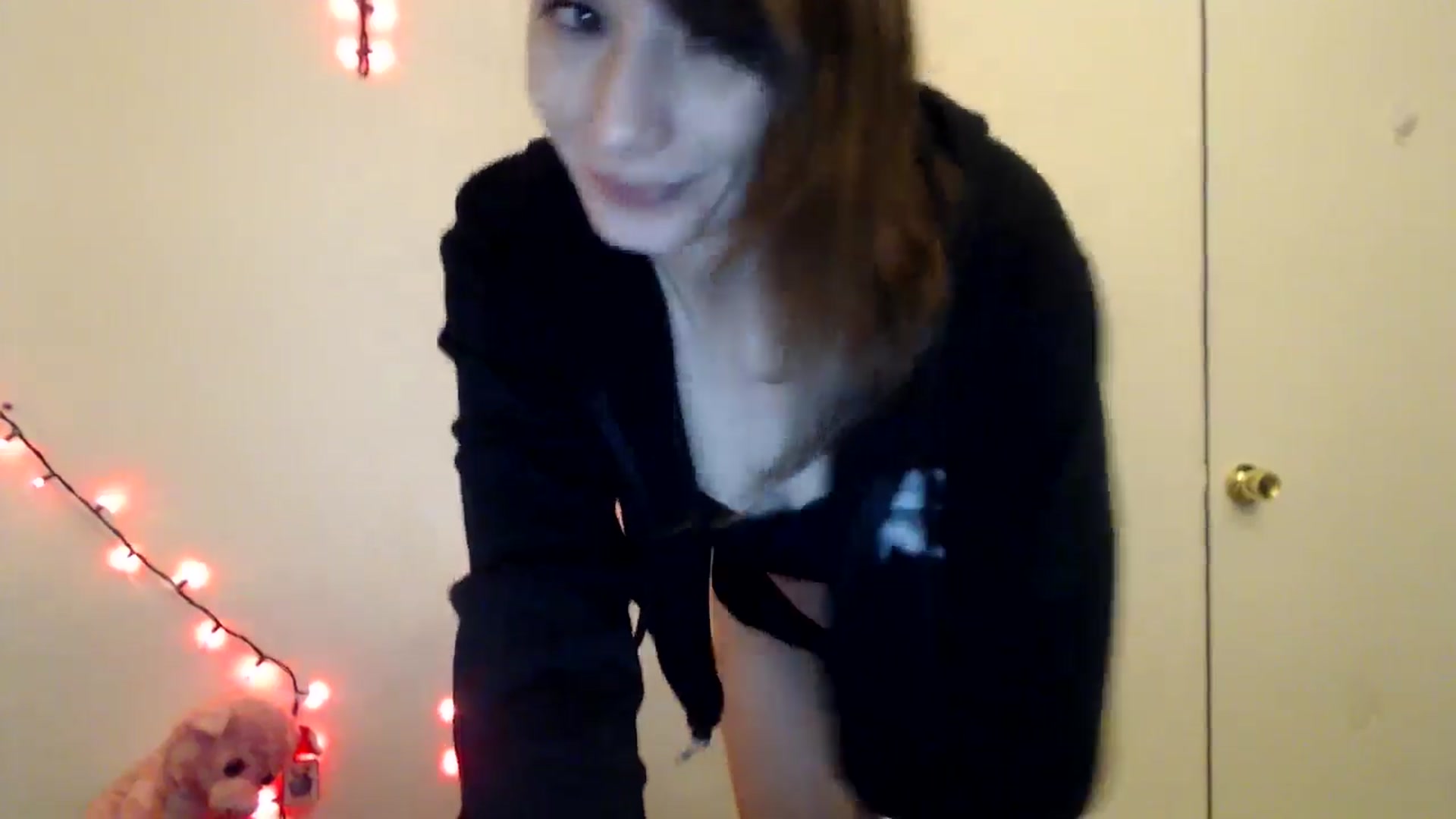 Gallery image thumbnail from HighMINNI_69's myfreecams stream on, 03/30/2025, 08:09 image 19 of 20