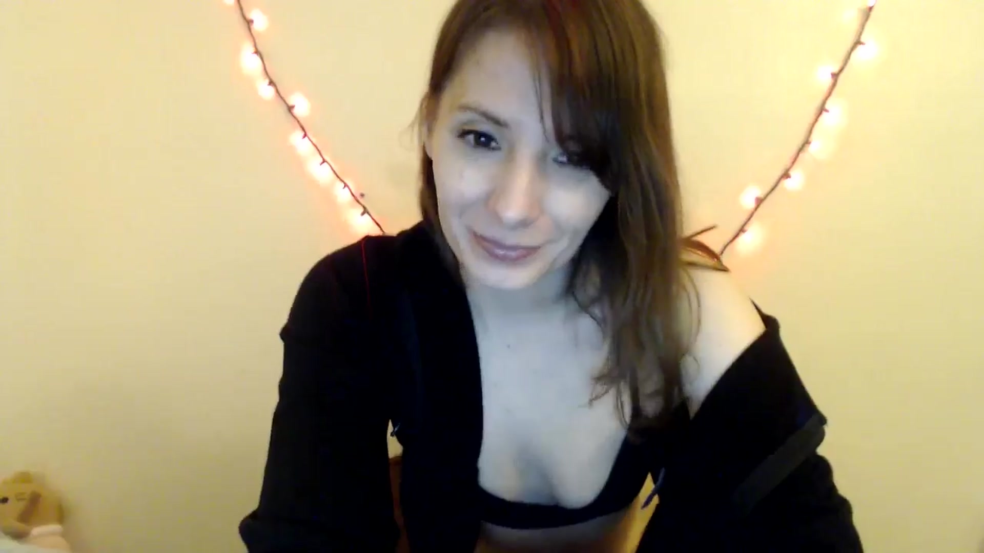 Gallery image thumbnail from HighMINNI_69's myfreecams stream on, 03/31/2025, 09:29 image 12 of 20