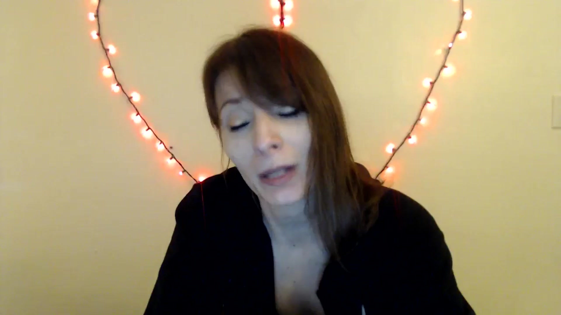 Gallery image thumbnail from HighMINNI_69's myfreecams stream on, 03/31/2025, 09:29 image 2 of 20