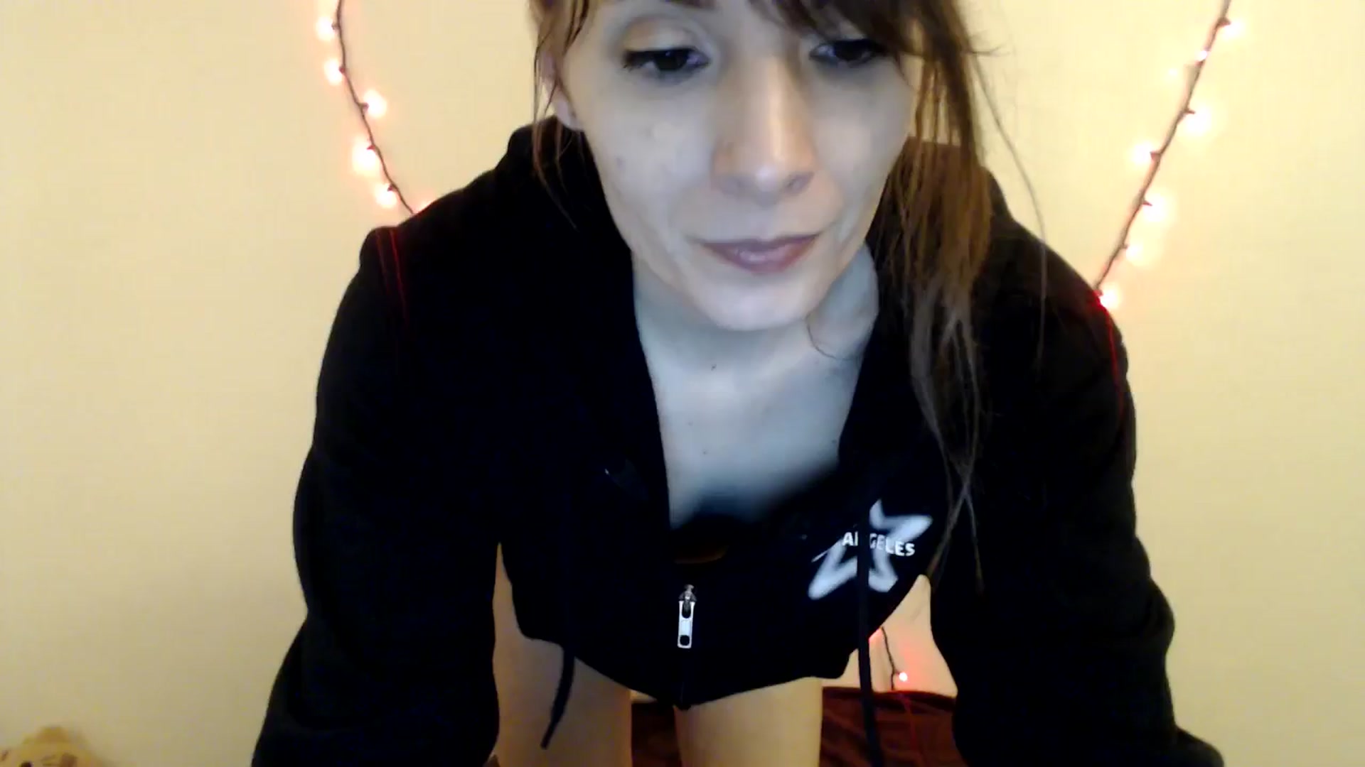 Gallery image thumbnail from HighMINNI_69's myfreecams stream on, 03/31/2025, 11:27 image 9 of 20