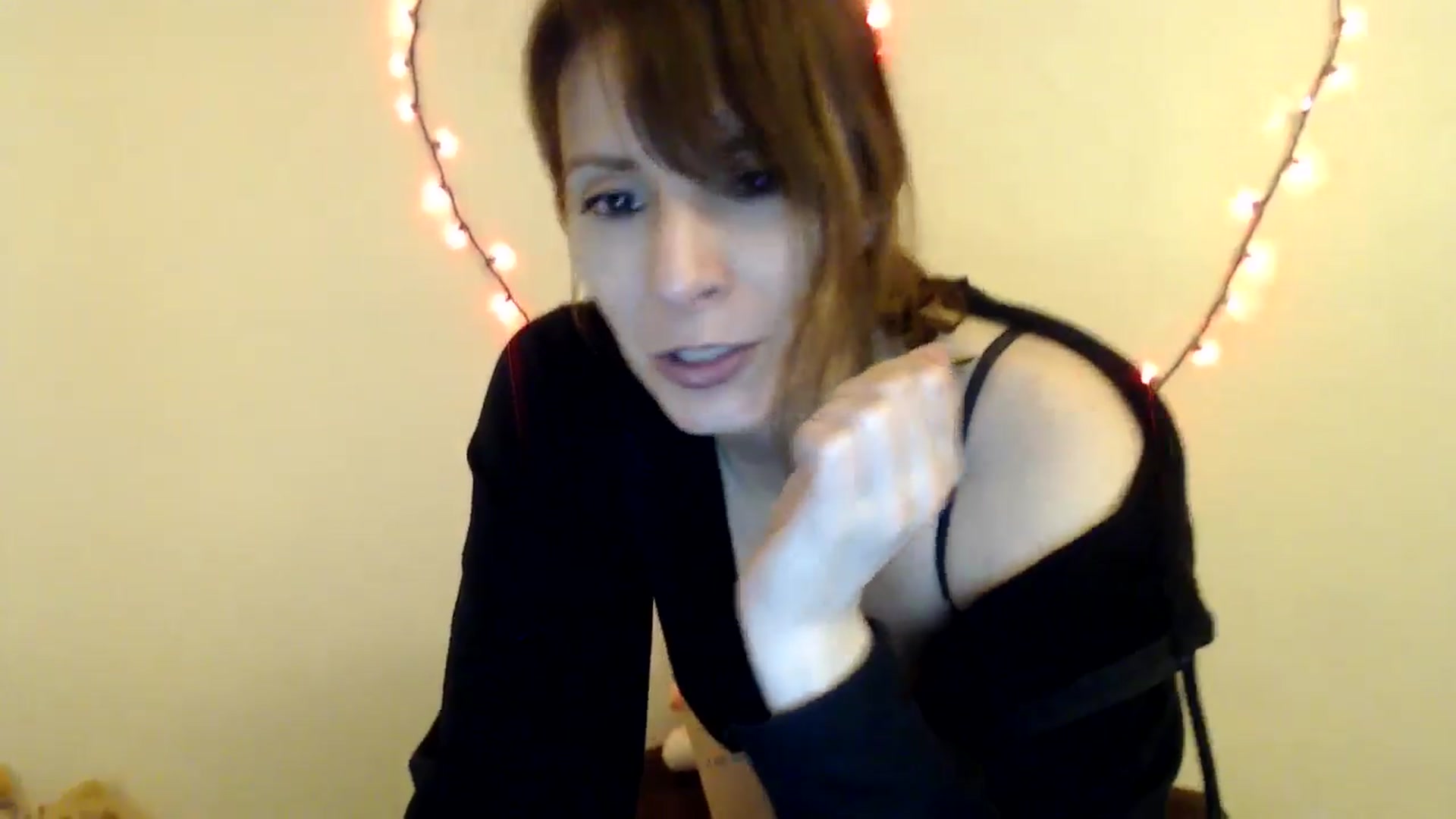 Gallery image thumbnail from HighMINNI_69's myfreecams stream on, 03/31/2025, 11:27 image 18 of 20
