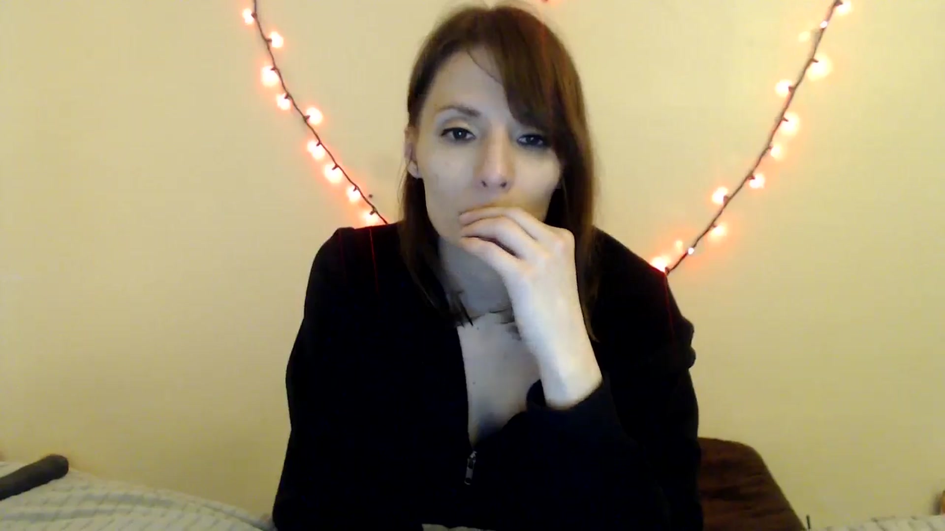 Gallery image thumbnail from HighMINNI_69's myfreecams stream on, 03/31/2025, 12:32 image 9 of 20