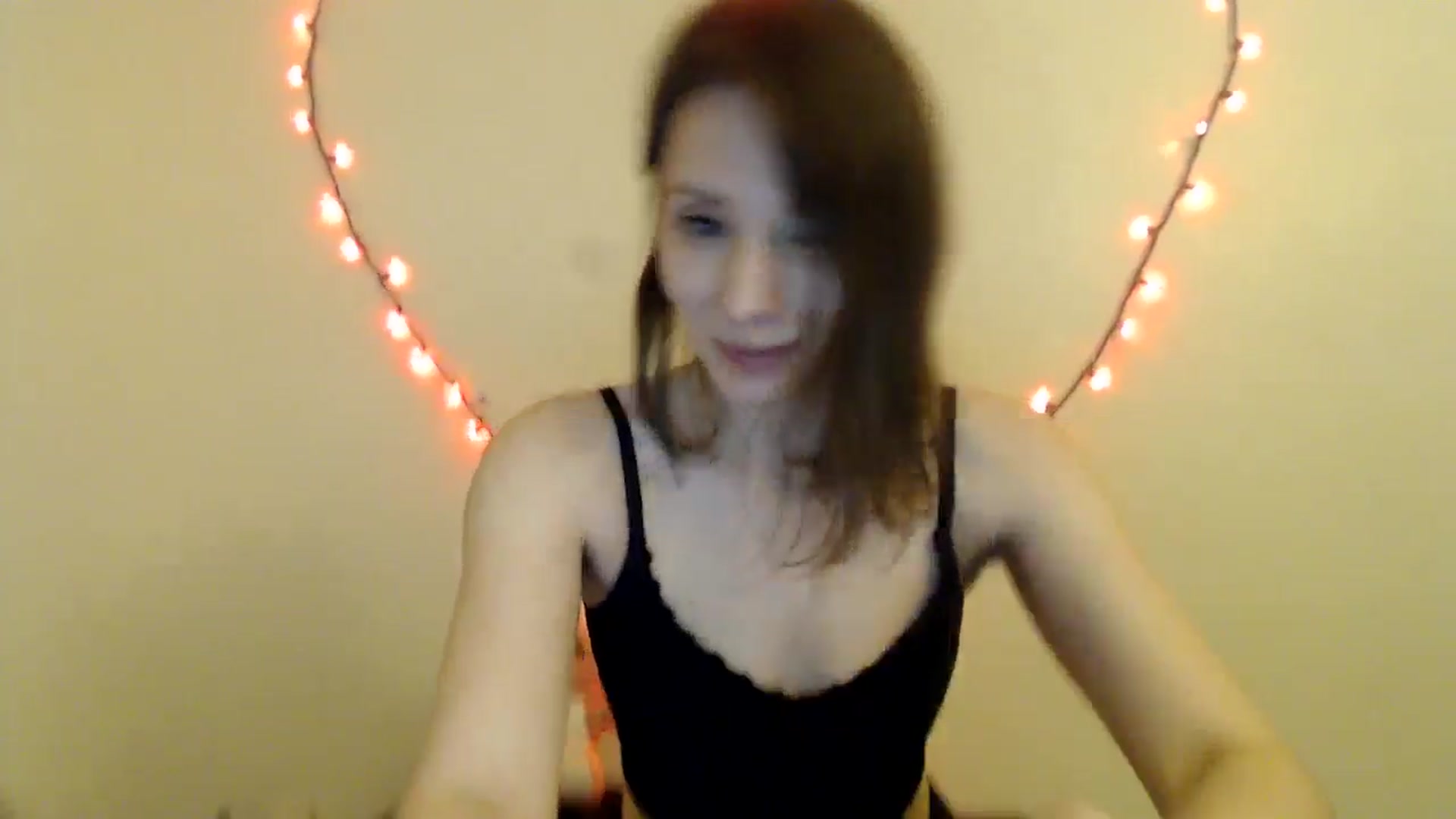 Gallery image thumbnail from HighMINNI_69's myfreecams stream on, 04/03/2025, 08:33 image 17 of 20