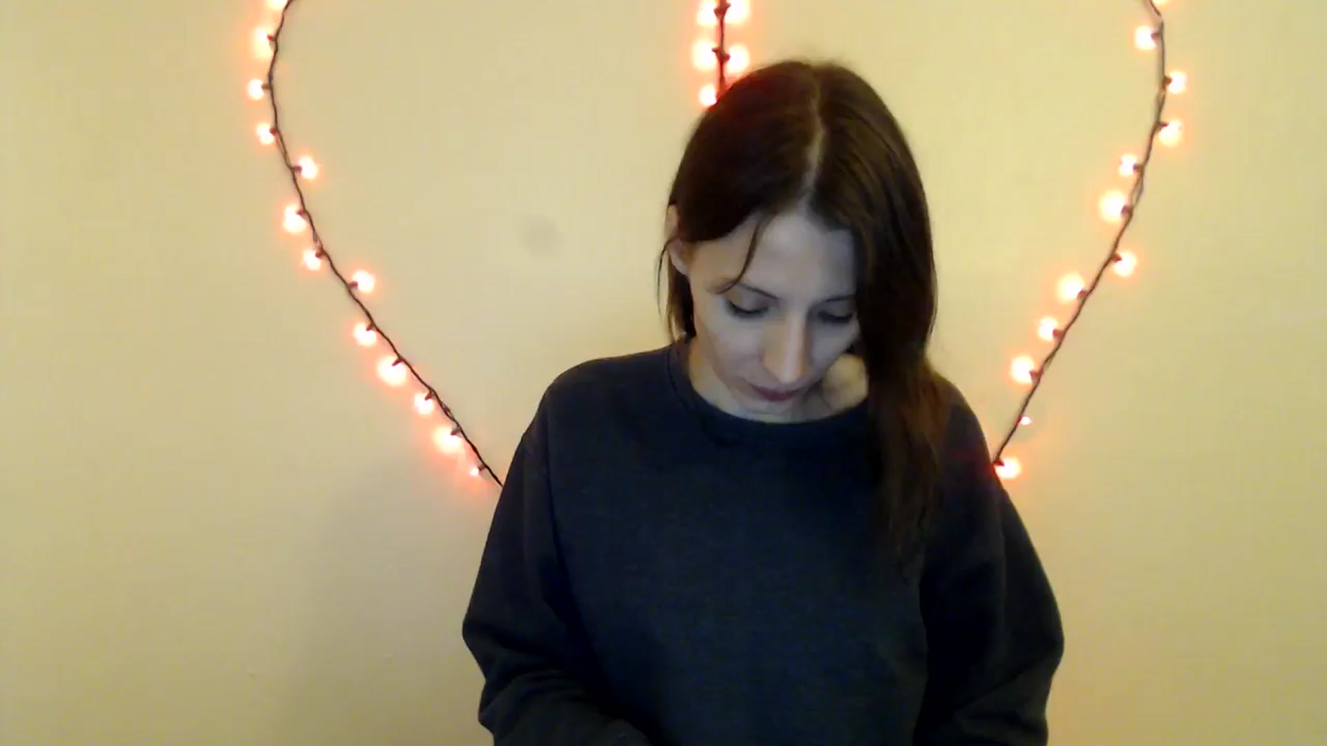 Gallery image thumbnail from HighMINNI_69's myfreecams stream on, 05/18/2025, 09:17 image 7 of 20