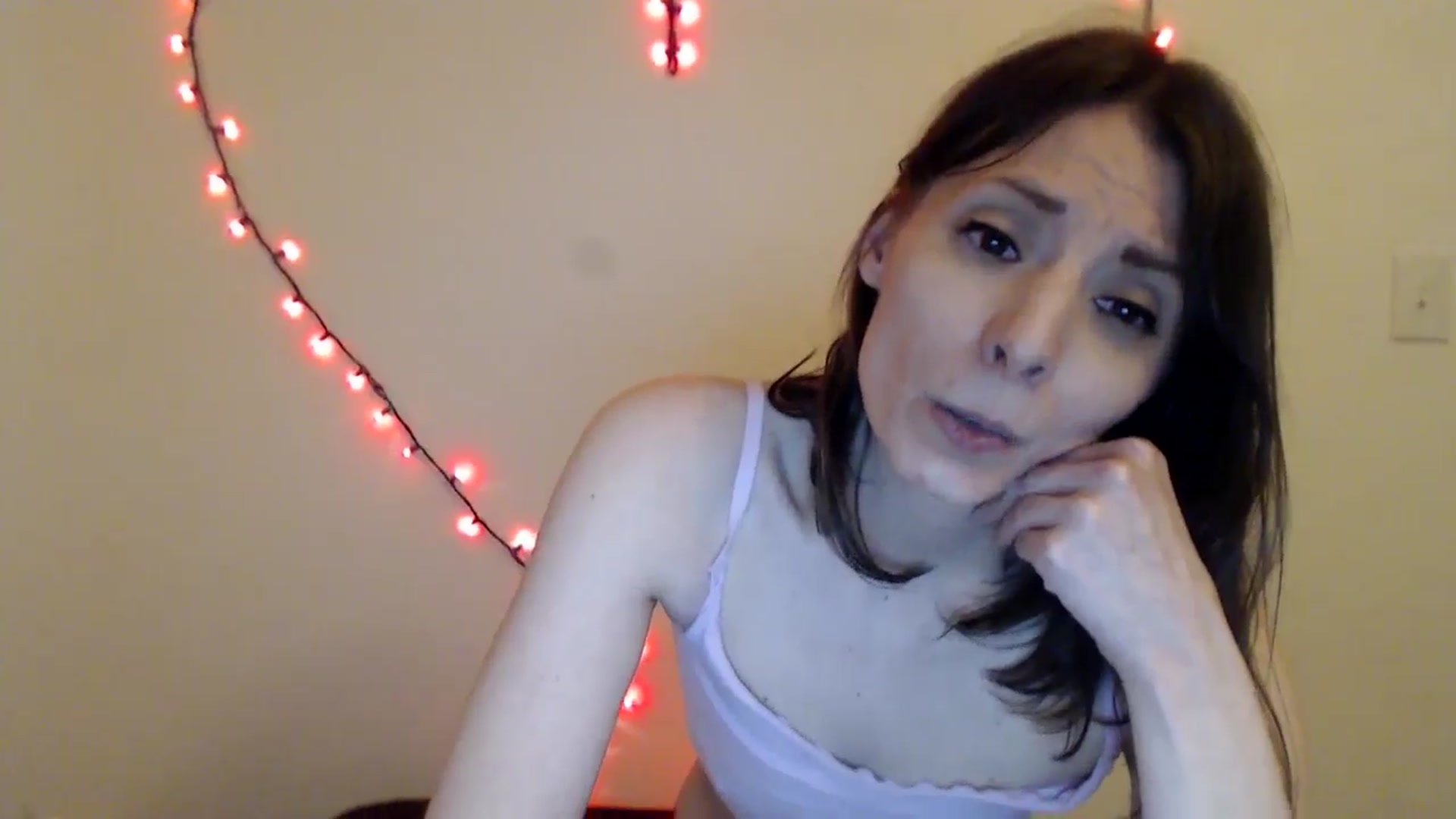 Gallery image thumbnail from HighMINNI_69's myfreecams stream on, 05/20/2025, 10:29 image 17 of 20