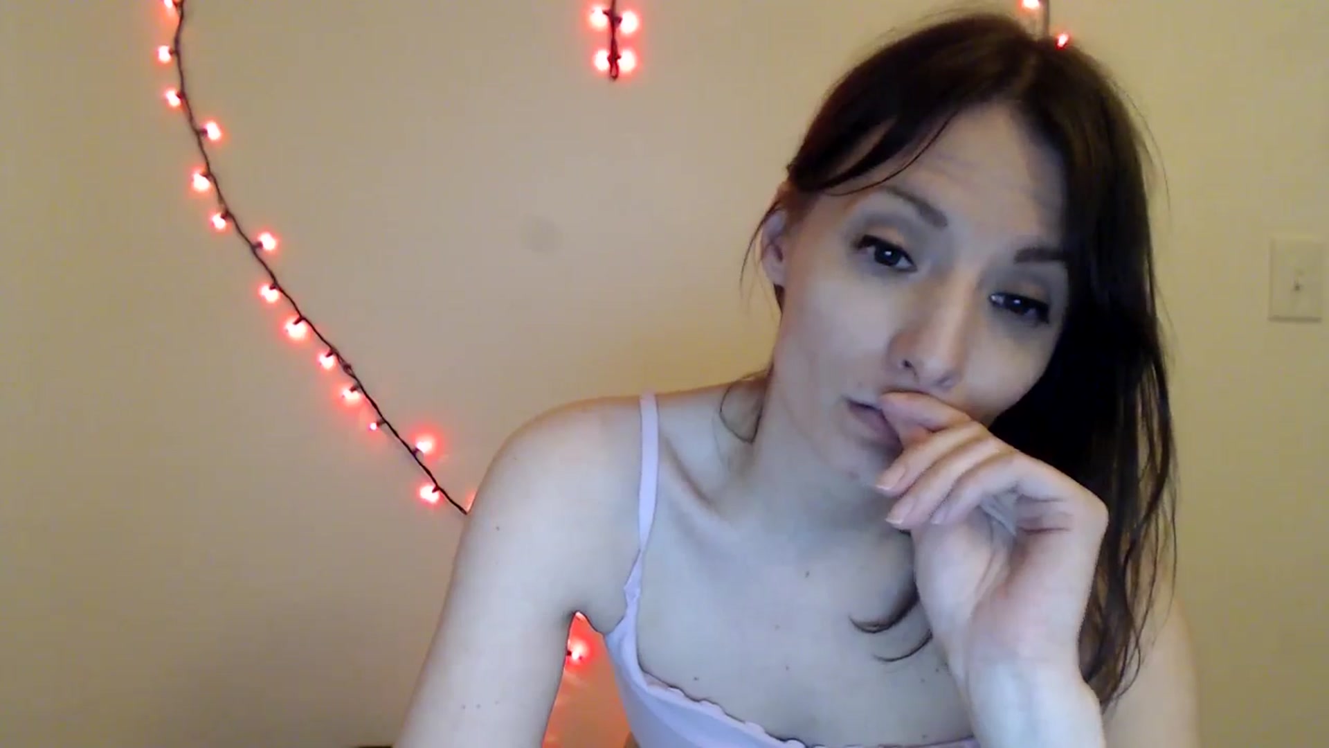 Gallery image thumbnail from HighMINNI_69's myfreecams stream on, 05/20/2025, 10:29 image 19 of 20