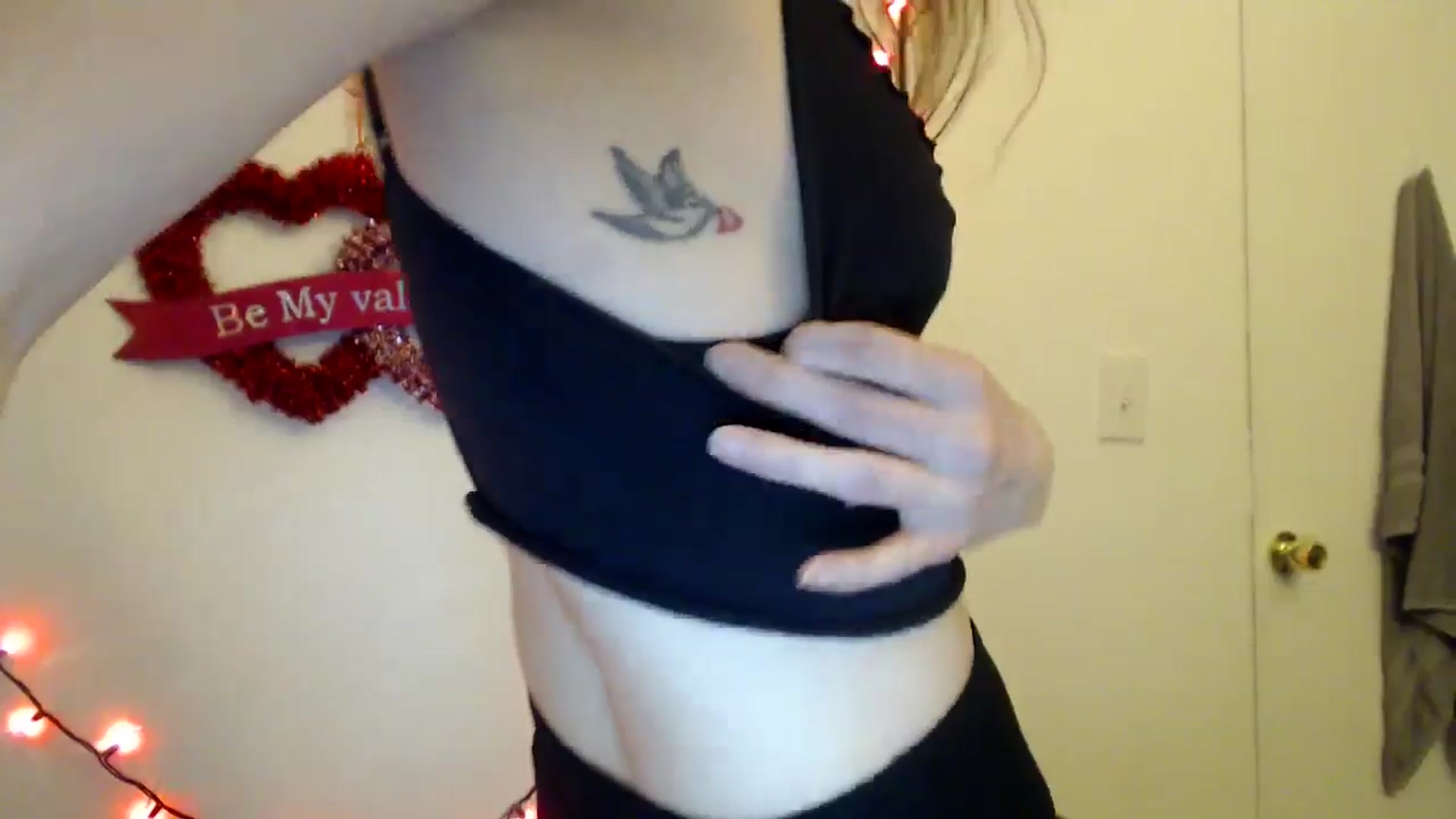 Gallery image thumbnail from HighMINNI_69's myfreecams stream on, 01/13/2026, 09:02 image 16 of 20