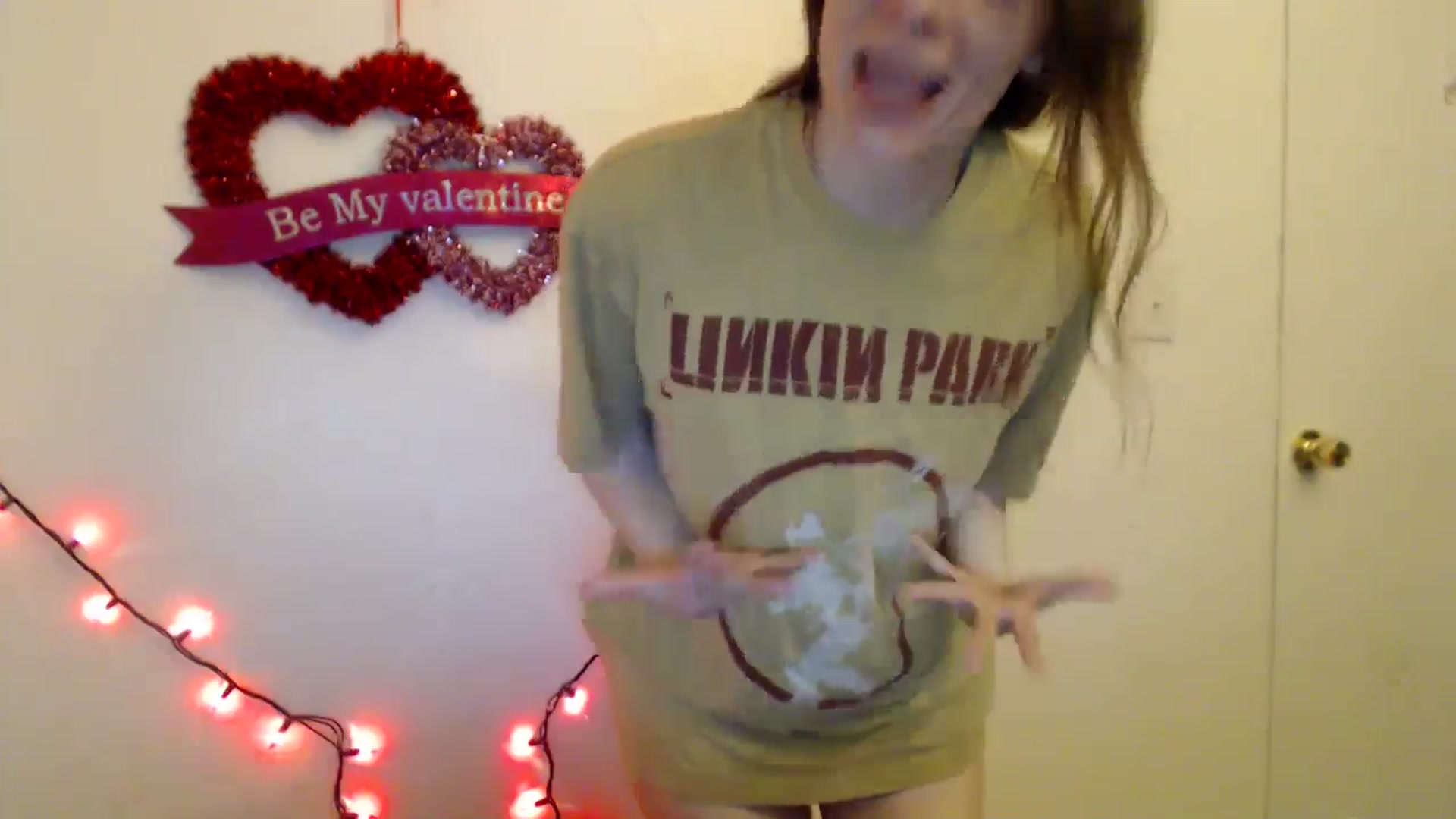 Gallery image thumbnail from HighMINNI_69's myfreecams stream on, 01/13/2026, 11:14 image 13 of 20