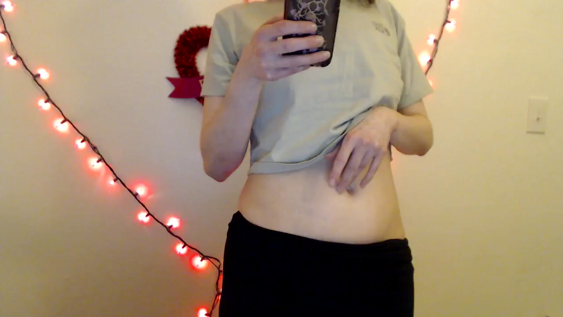 Gallery image thumbnail from HighMINNI_69's myfreecams stream on, 02/01/2026, 10:00 image 16 of 20