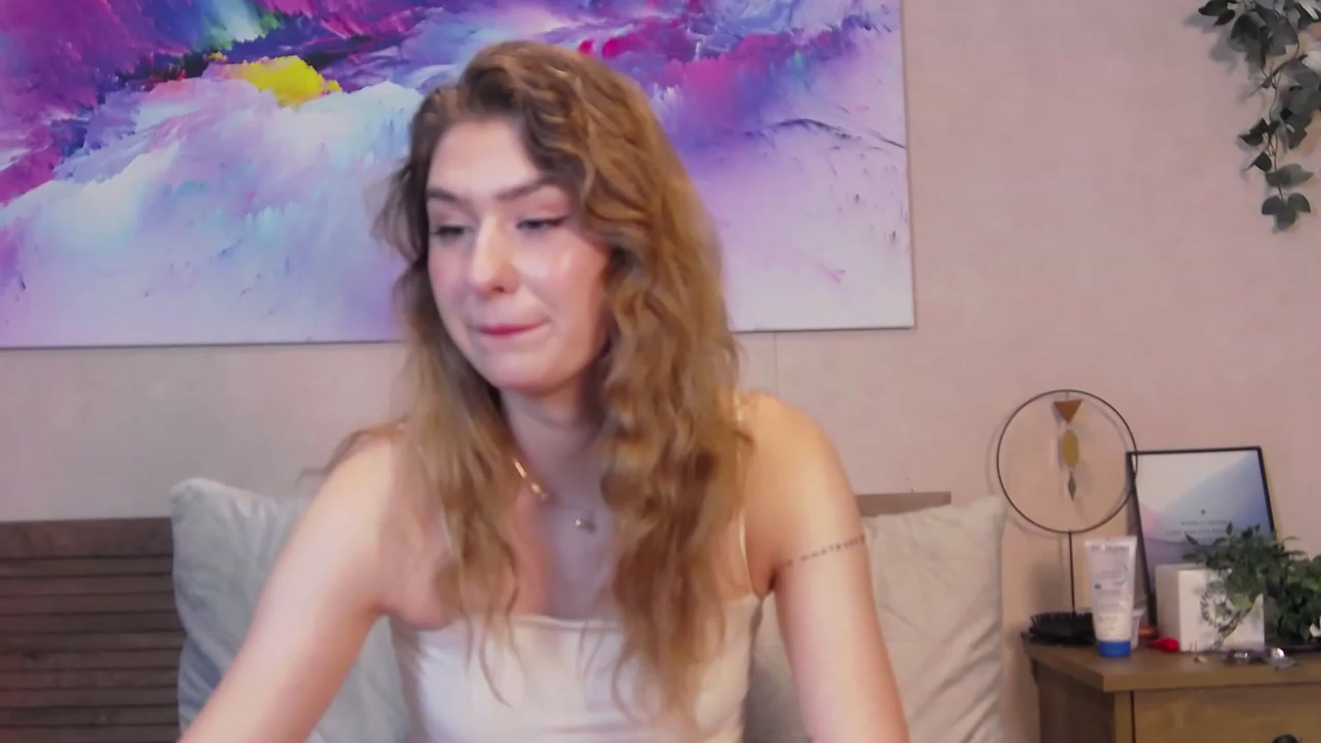 Gallery image thumbnail from Hildaa's myfreecams stream on, 07/14/2023, 11:15 image 7 of 20