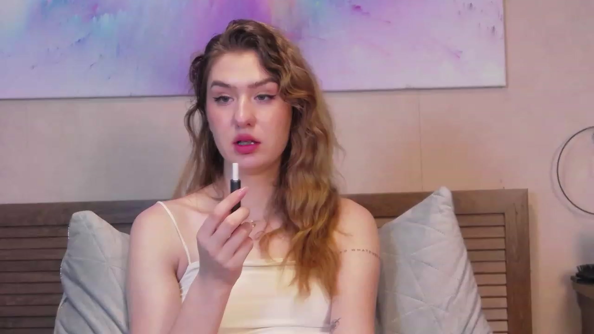Gallery image thumbnail from Hildaa's myfreecams stream on, 07/14/2023, 14:08 image 18 of 20