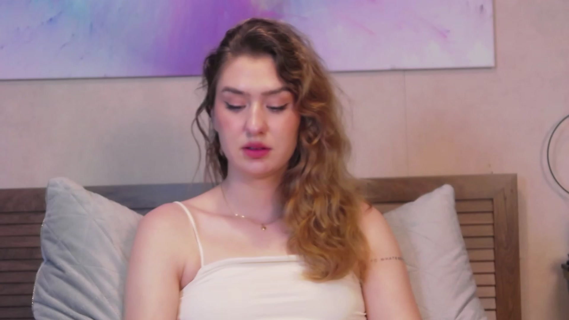 Gallery image thumbnail from Hildaa's myfreecams stream on, 07/14/2023, 14:08 image 14 of 20