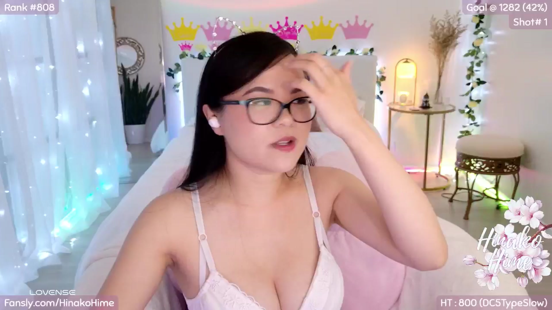Gallery image thumbnail from HinakoHime's myfreecams stream on, 09/25/2024, 06:18 image 9 of 20