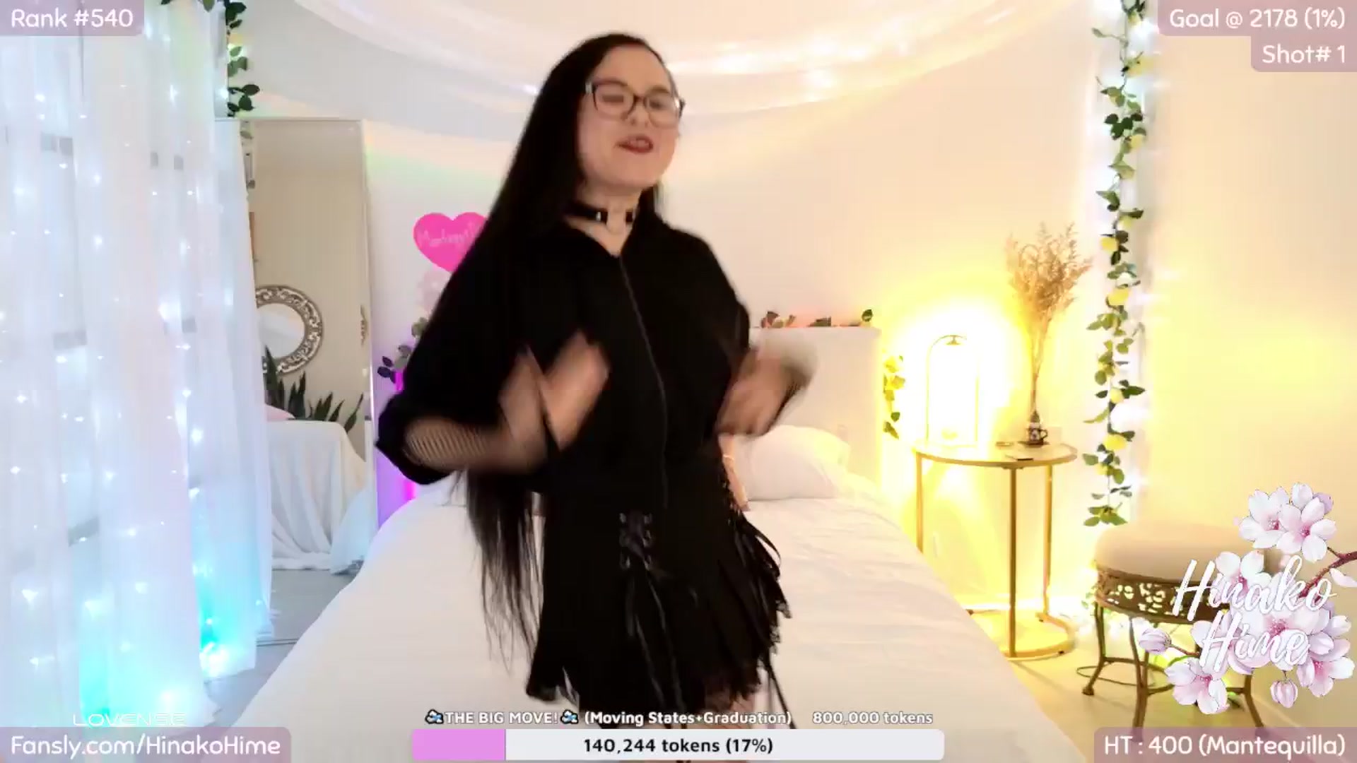 Gallery image thumbnail from HinakoHime's myfreecams stream on, 10/19/2024, 08:26 image 1 of 20