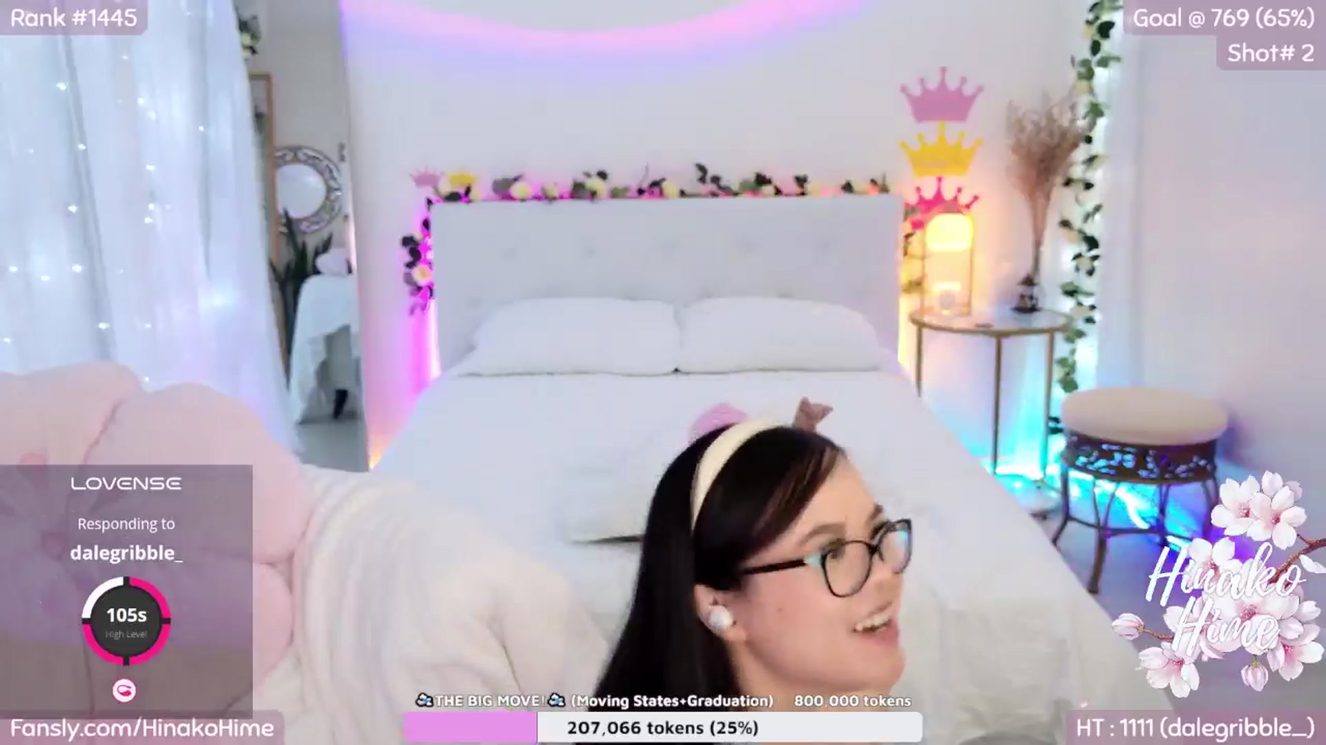 Gallery image thumbnail from HinakoWombat's myfreecams stream on, 11/23/2024, 09:06 image 18 of 20