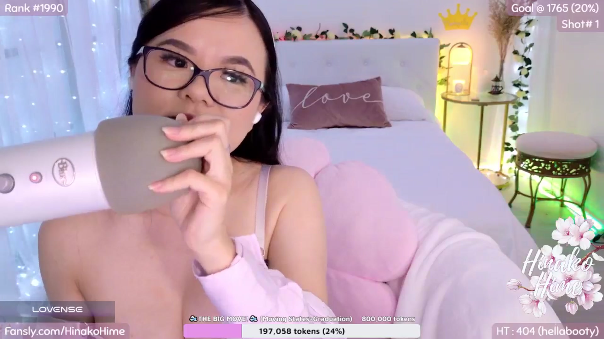 Gallery image thumbnail from HinakoWombat's myfreecams stream on, 11/23/2024, 09:06 image 4 of 20