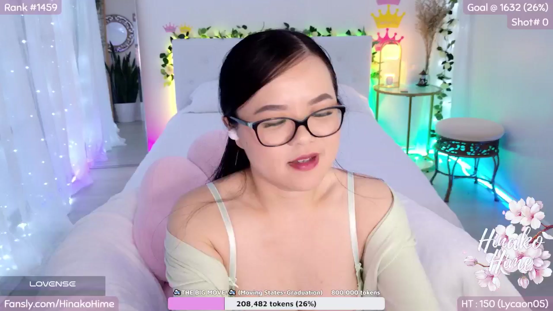Gallery image thumbnail from HinakoWombat's myfreecams stream on, 11/25/2024, 08:56 image 12 of 20