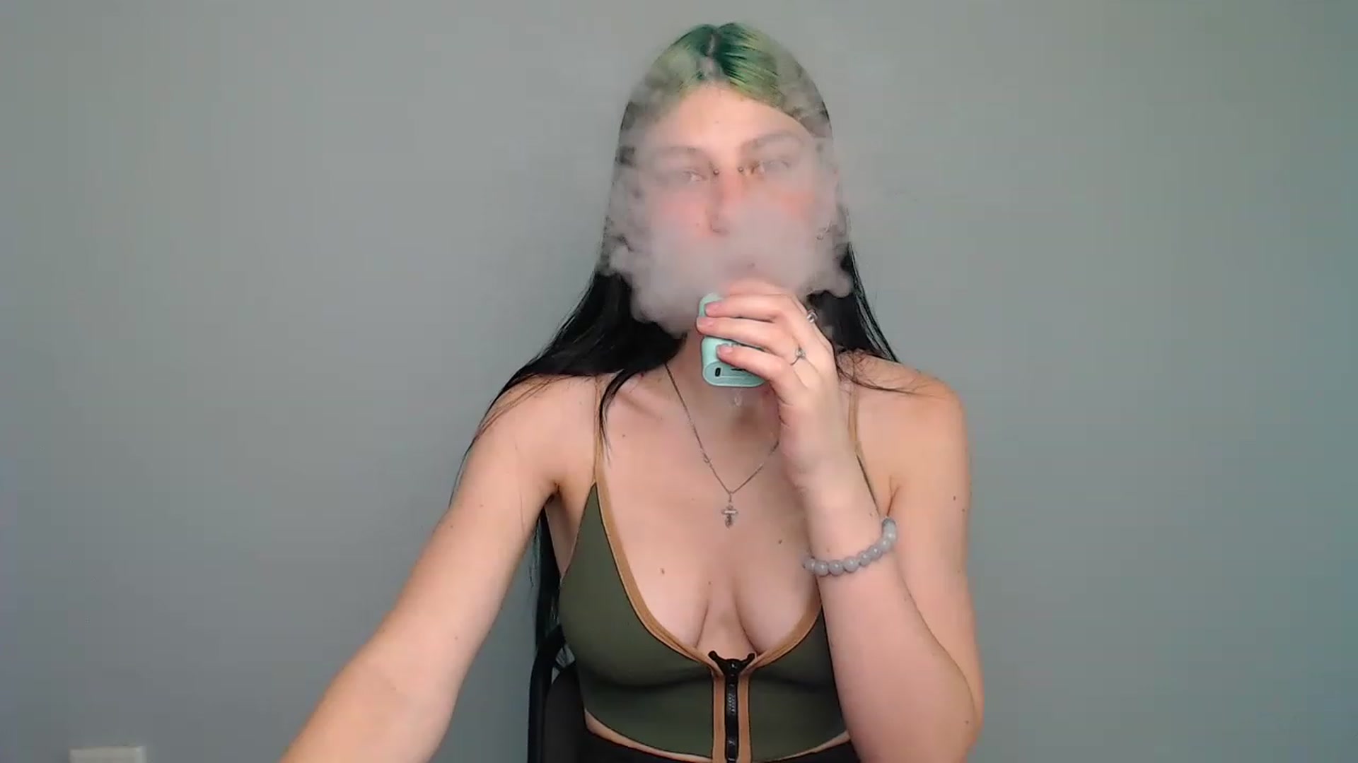 Gallery image thumbnail from Hinata6969's myfreecams stream on, 06/15/2023, 10:29 image 16 of 20
