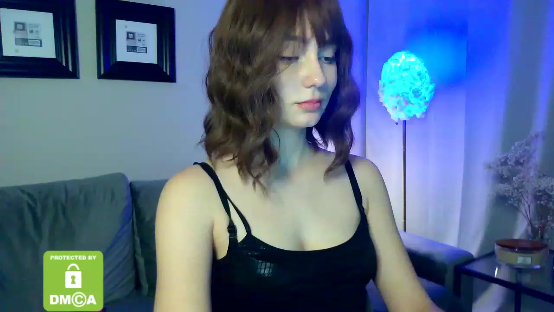 Gallery image thumbnail from HinataHot's myfreecams stream on, 12/19/2022, 19:20 image 12 of 20