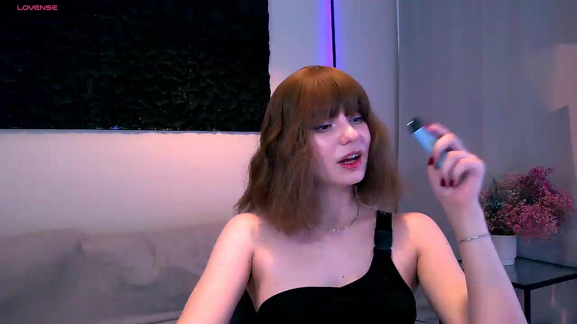 Gallery image thumbnail from HinataHot's myfreecams stream on, 07/27/2026, 16:31 image 11 of 20