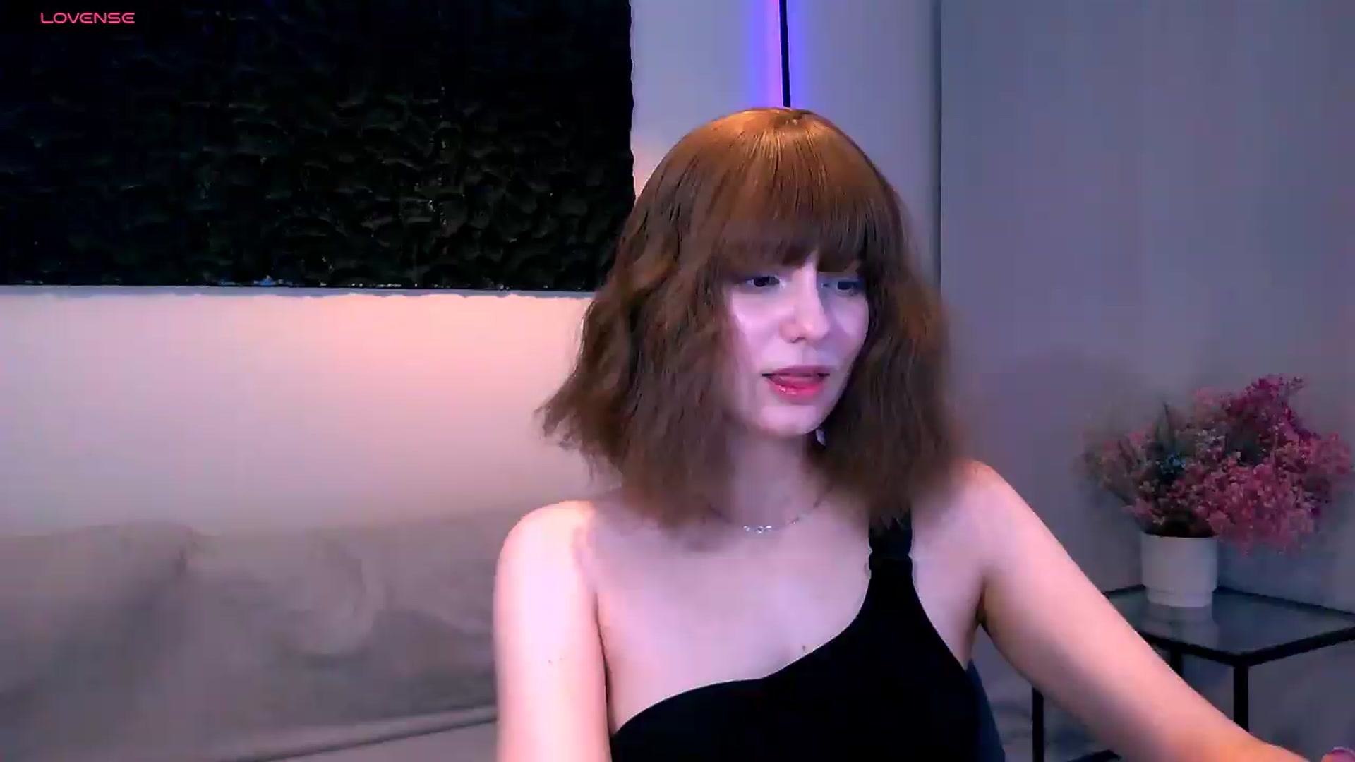 Gallery image thumbnail from HinataHot's myfreecams stream on, 07/27/2026, 17:09 image 2 of 20
