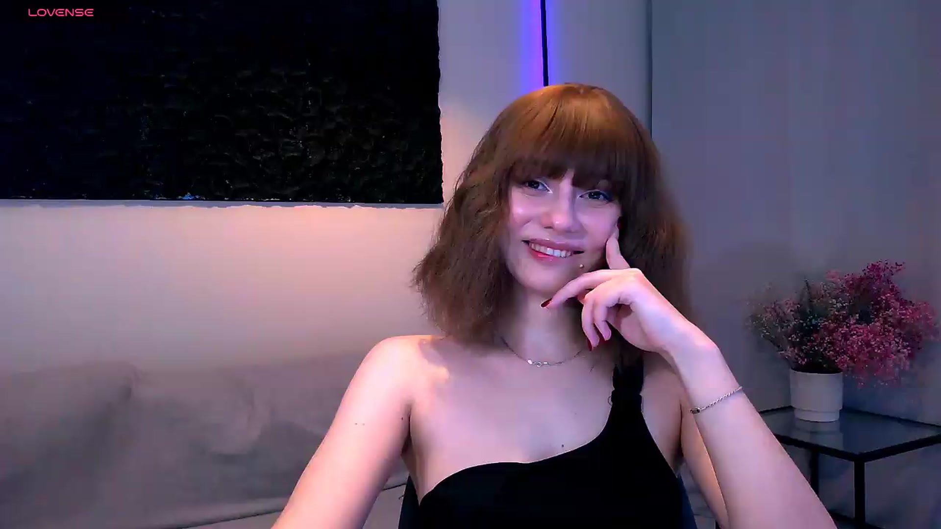 Gallery image thumbnail from HinataHot's myfreecams stream on, 07/27/2026, 17:09 image 4 of 20