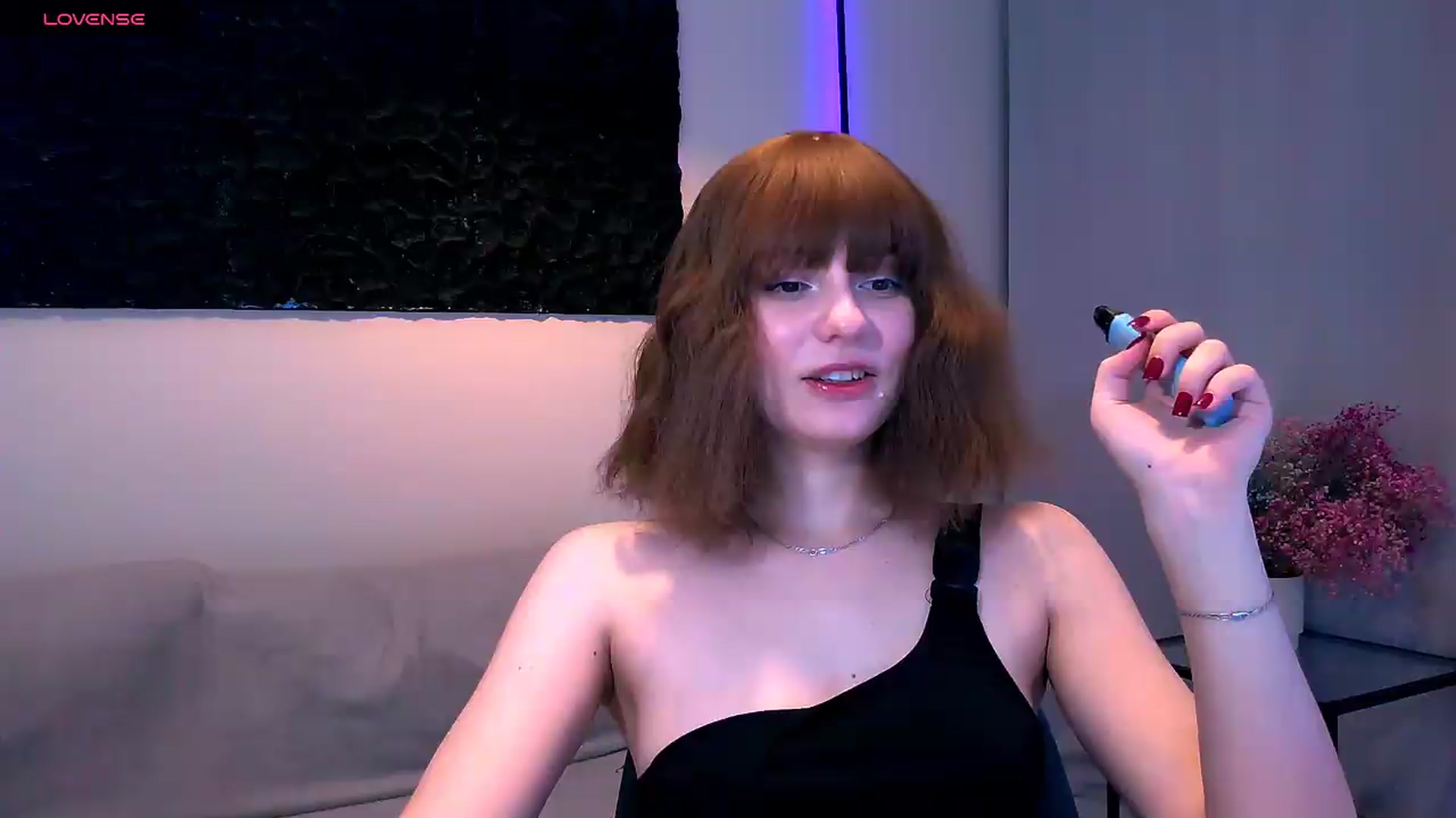 Gallery image thumbnail from HinataHot's myfreecams stream on, 07/27/2026, 17:09 image 3 of 20