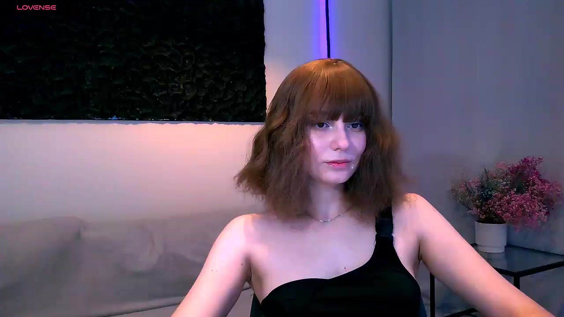 Gallery image thumbnail from HinataHot's myfreecams stream on, 07/27/2026, 17:09 image 16 of 20