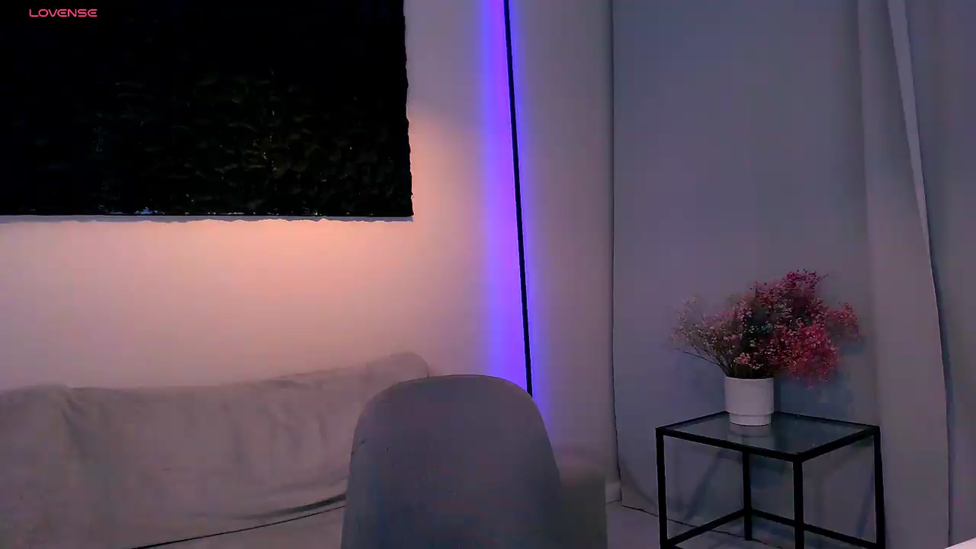 Gallery image thumbnail from HinataHot's myfreecams stream on, 08/19/2026, 18:33 image 13 of 20