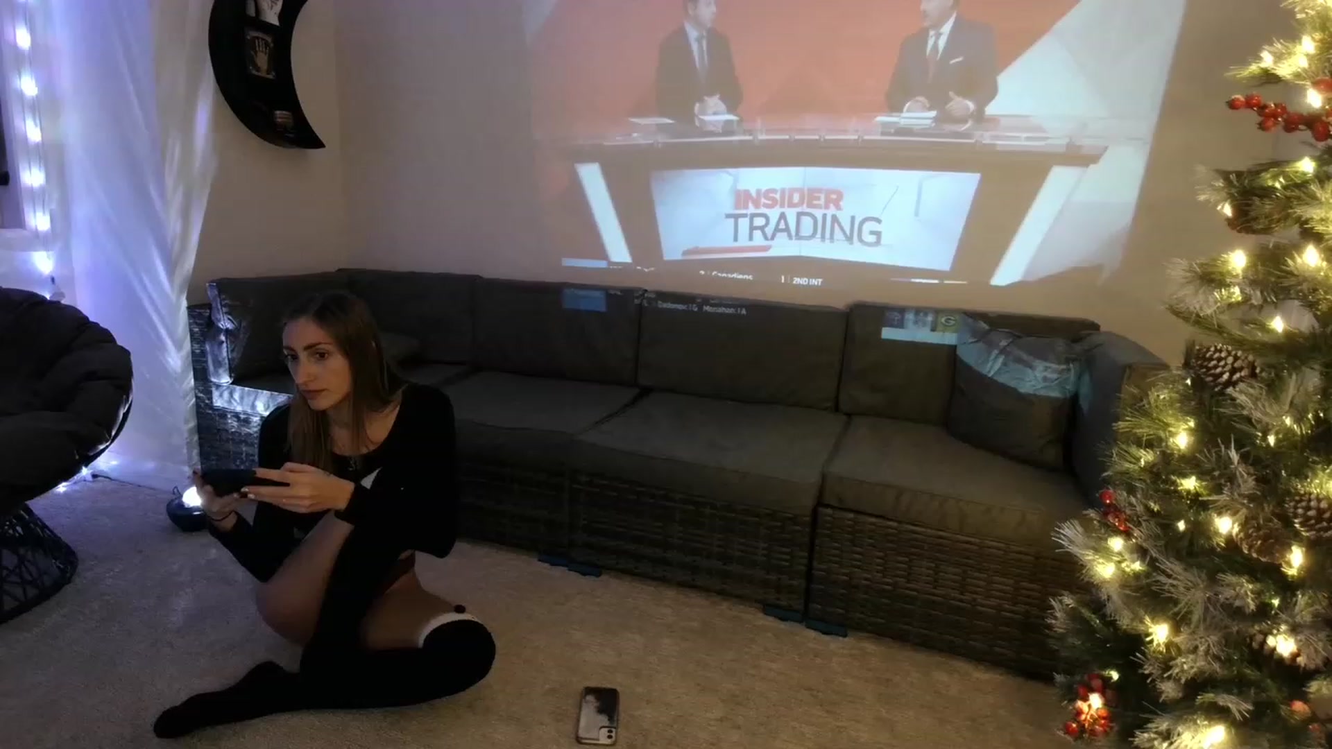 Gallery image thumbnail from HippyBabee's myfreecams stream on, 11/16/2022, 02:04 image 10 of 20