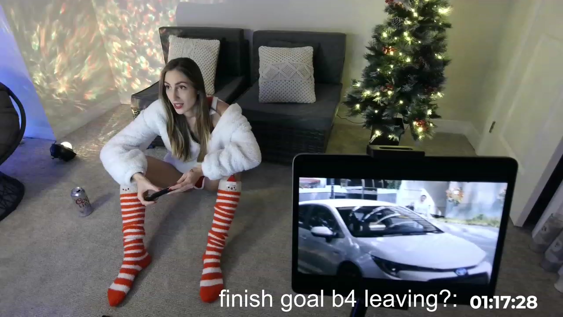 Gallery image thumbnail from HippyBabee's myfreecams stream on, 12/23/2022, 01:54 image 15 of 20