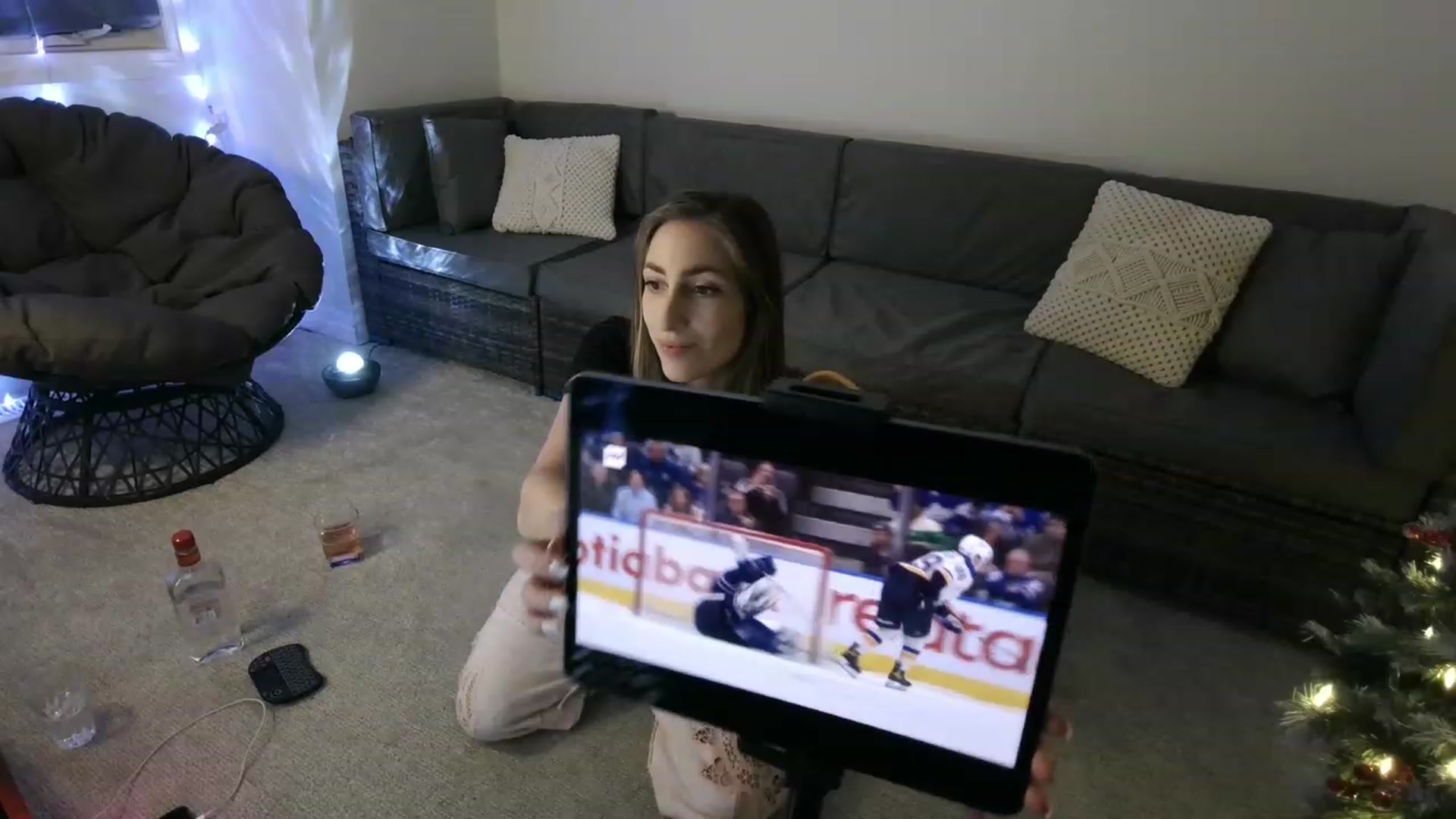 Gallery image thumbnail from HippyBabee's myfreecams stream on, 01/04/2023, 03:59 image 9 of 20