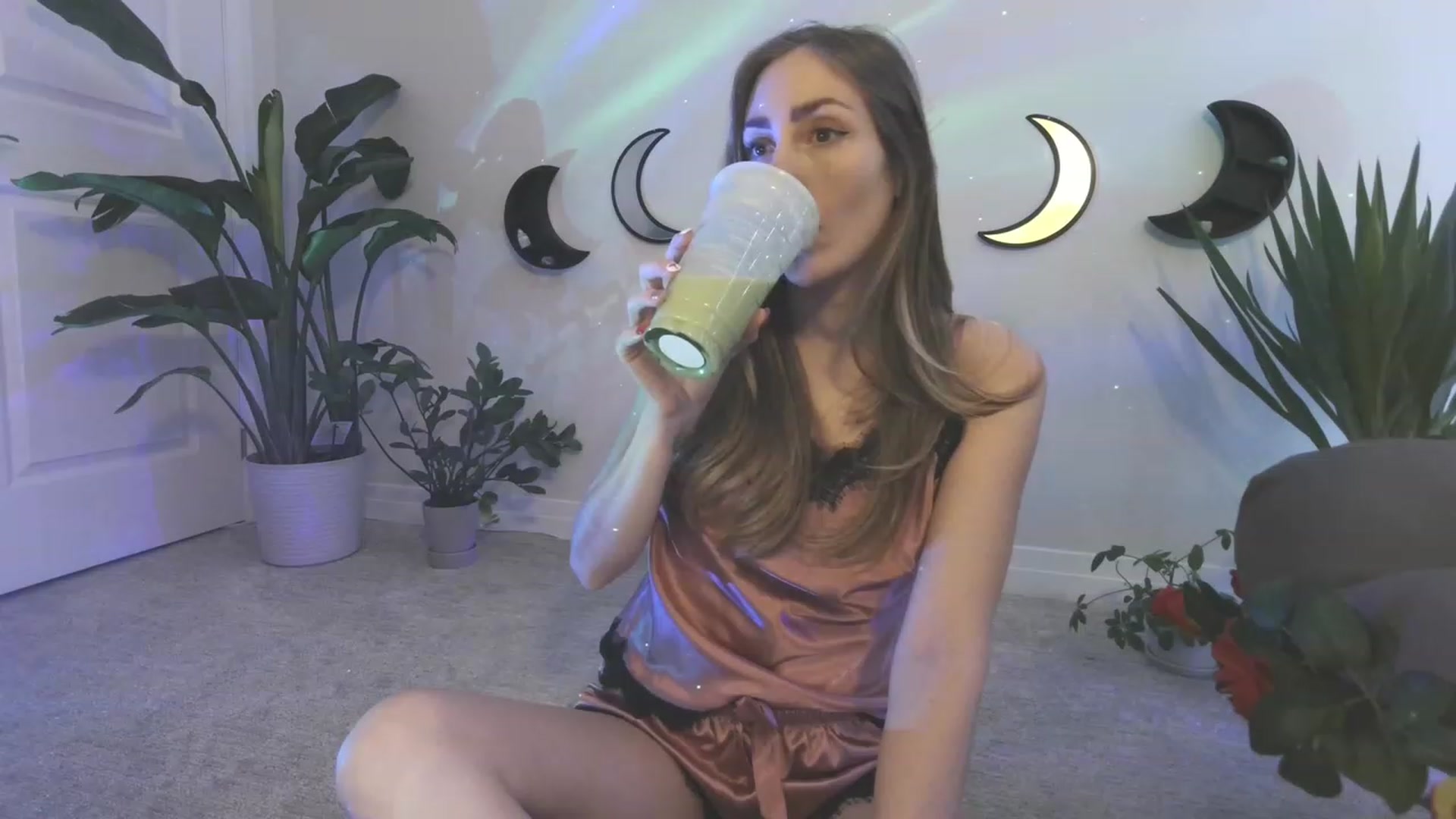 Gallery image thumbnail from HippyBabee's myfreecams stream on, 02/01/2023, 02:09 image 5 of 20