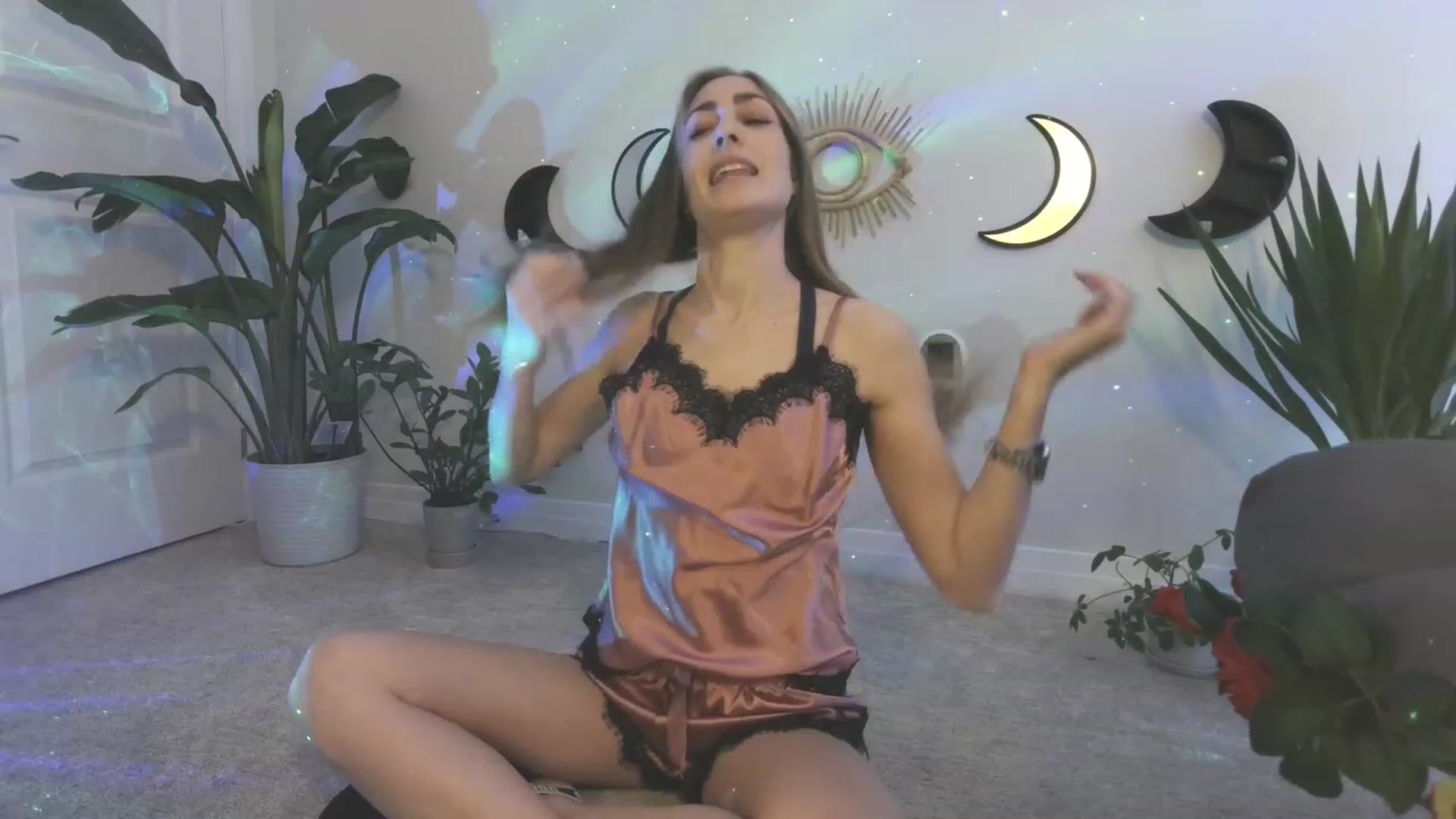 Gallery image thumbnail from HippyBabee's myfreecams stream on, 02/01/2023, 02:09 image 4 of 20