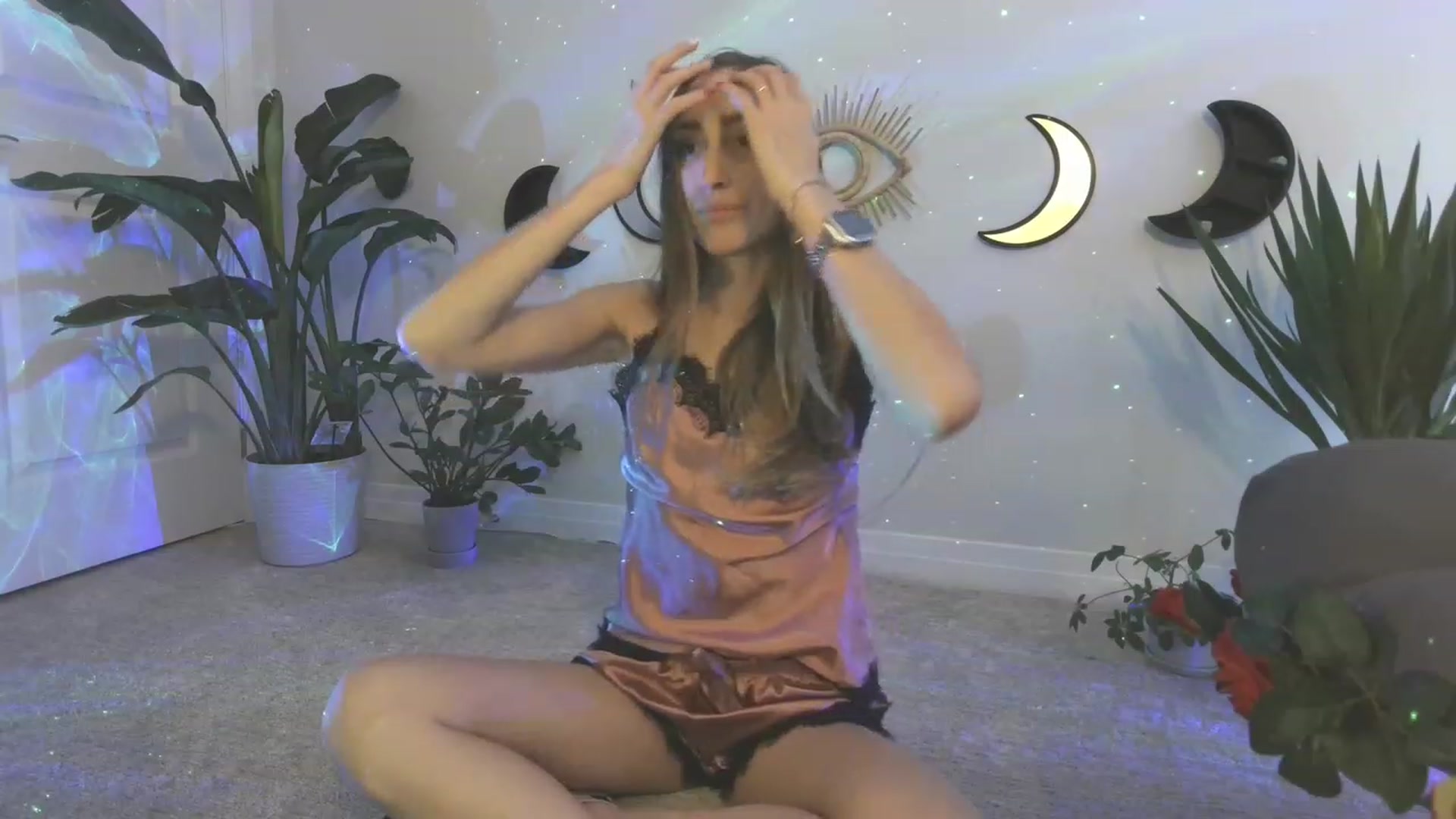 Gallery image thumbnail from HippyBabee's myfreecams stream on, 02/01/2023, 02:09 image 6 of 20