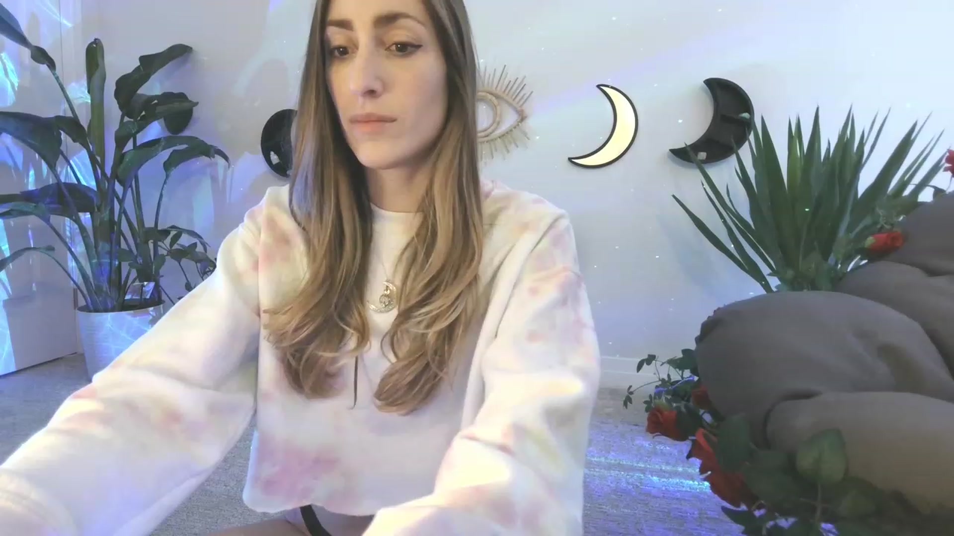 Gallery image thumbnail from HippyBabee's myfreecams stream on, 02/03/2023, 21:29 image 16 of 20