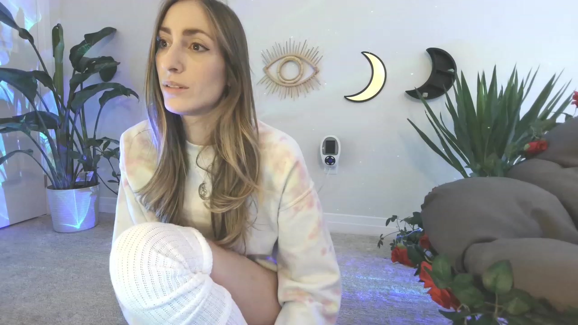 Gallery image thumbnail from HippyBabee's myfreecams stream on, 02/03/2023, 21:29 image 13 of 20