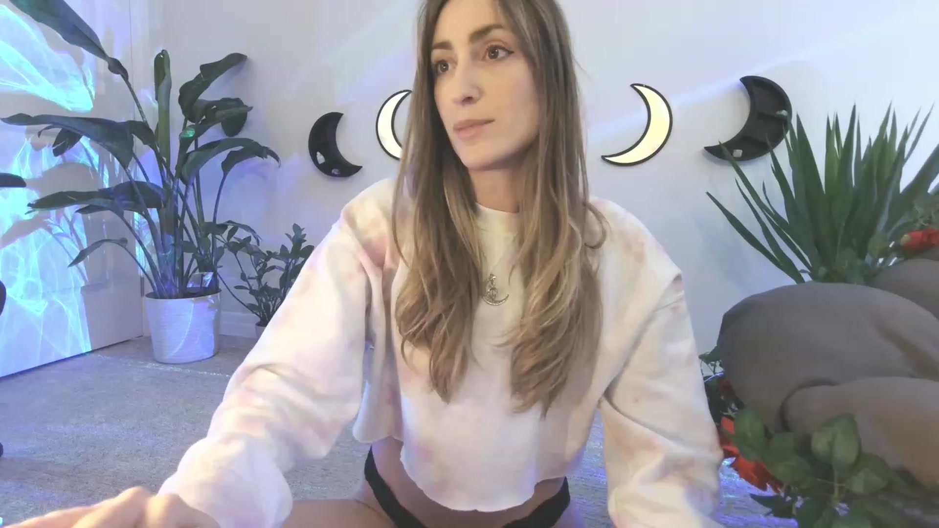 Gallery image thumbnail from HippyBabee's myfreecams stream on, 02/03/2023, 21:29 image 9 of 20