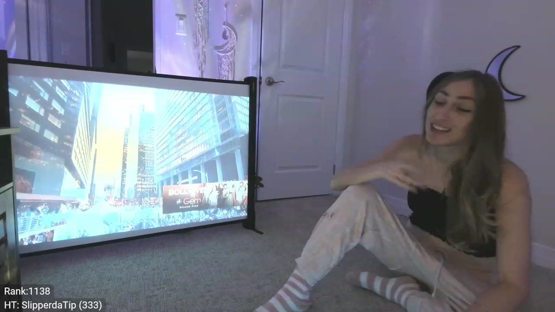 Gallery image thumbnail from HippyBabee's myfreecams stream on, 04/21/2023, 24:55 image 10 of 20