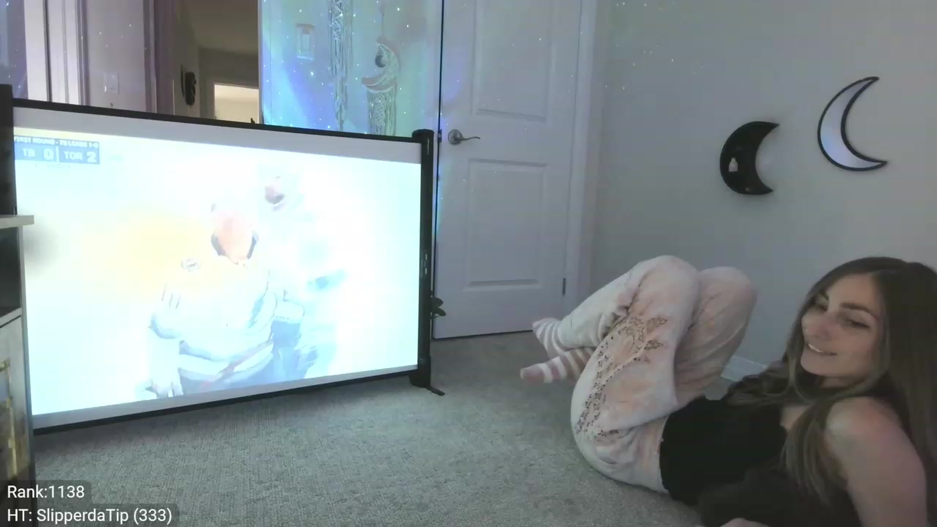 Gallery image thumbnail from HippyBabee's myfreecams stream on, 04/21/2023, 24:55 image 3 of 20