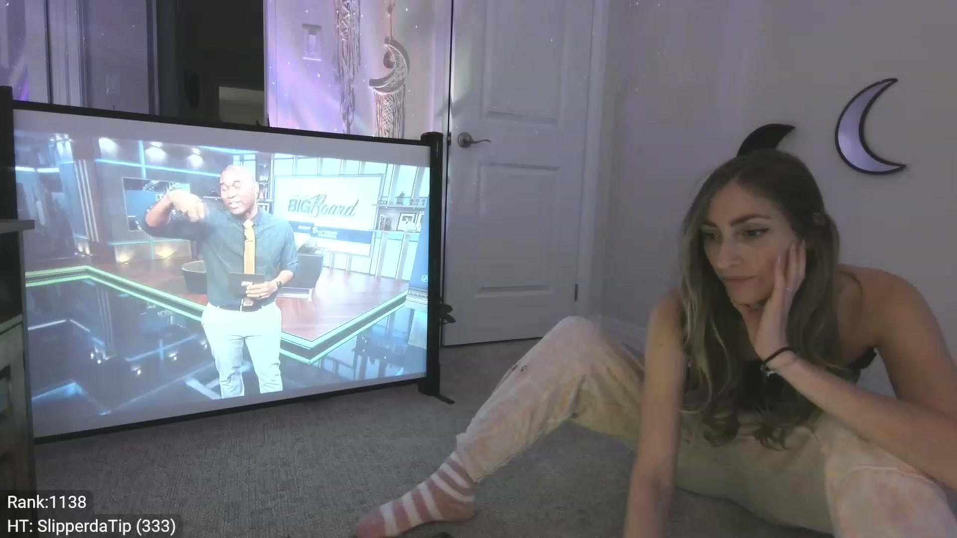 Gallery image thumbnail from HippyBabee's myfreecams stream on, 04/21/2023, 24:55 image 9 of 20