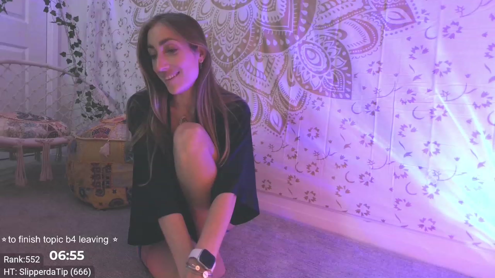 Gallery image thumbnail from HippyBabee's myfreecams stream on, 06/28/2023, 04:30 image 11 of 20